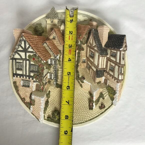 David Winter Cottages Collectors Guild UK Made 3D Ceramic Wall Hanging Plate - Picture 9 of 9